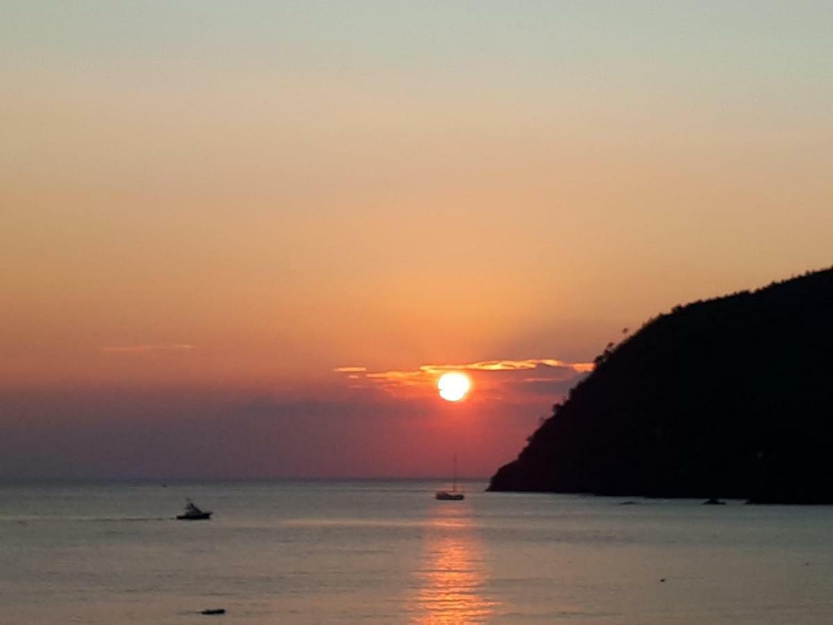 Appartamento Il Golfo Dei Poeti E 5 Terre A 2 Passi La Spezia Exterior foto